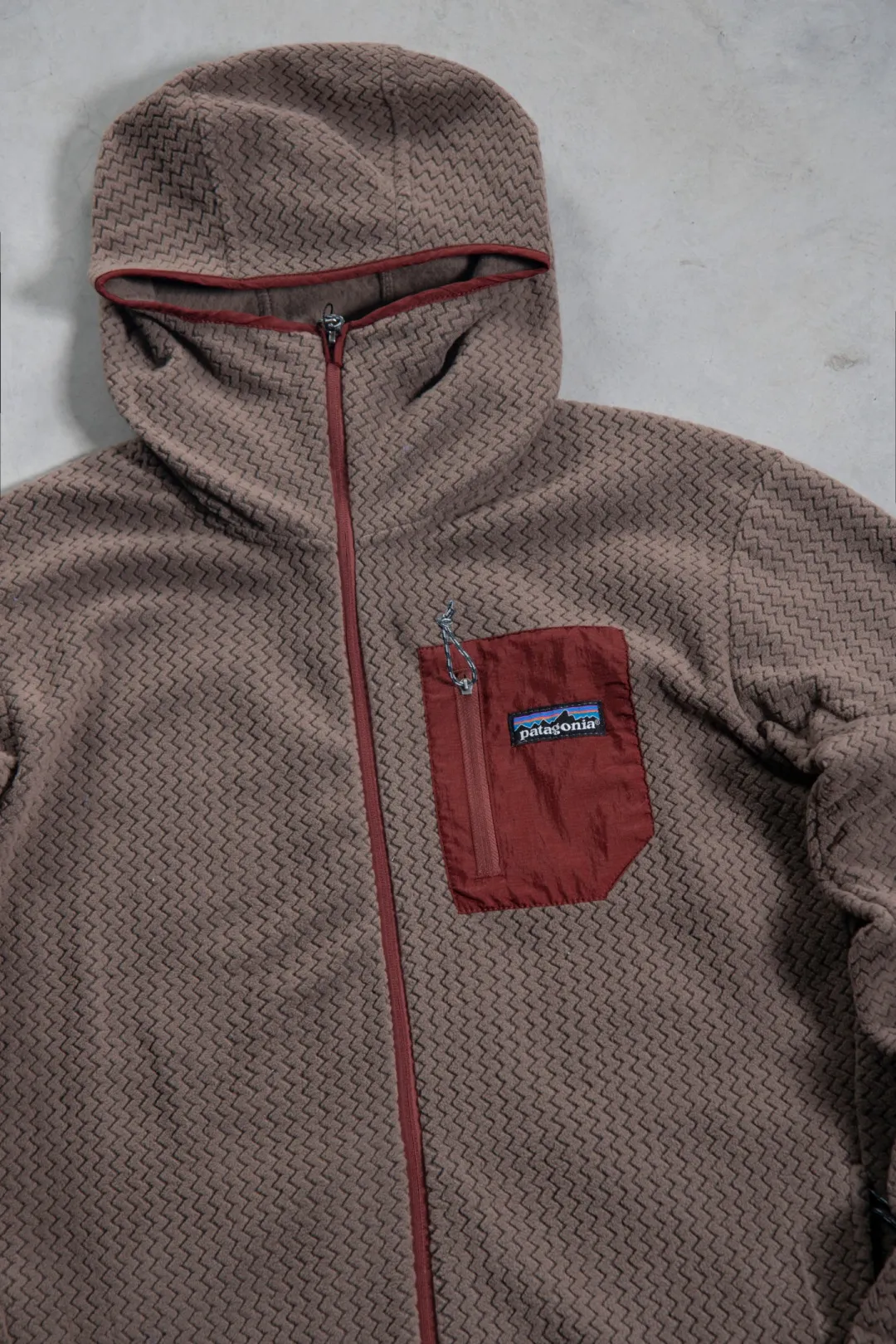 5507 P124 PATAGONIA REI ， ， 。PATAGONIA ， 。 ：Dark Gray Coffee Brown Black Royal Blue Purple Khaki White Yellow Blue Red Green 11 patagonia ： Breathable : ： Size ： S （ 112 69 64 46） M（ 116 71 65 48） L （ 120 73 66 50） XL（ 124 75 67 52） 170cm，80-130 S 170-175cm，130-150 M 175-180cm，150-170 L 180-185cm，170-190 XL